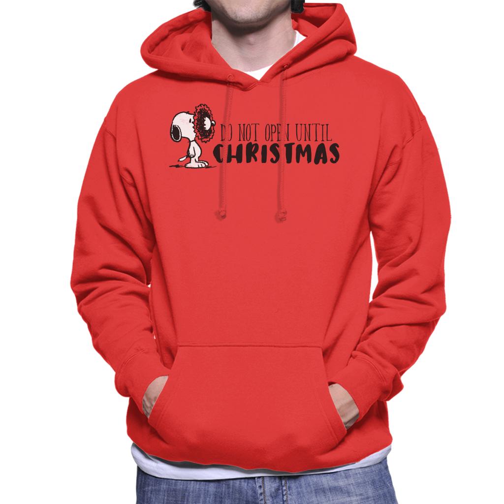 Peanuts Snoopy Holly Wreath On Face Men's Hooded Sweatshirt product image 6