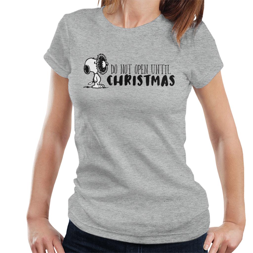 Peanuts Snoopy Holly Wreath On Face Women's T-Shirt product image 1
