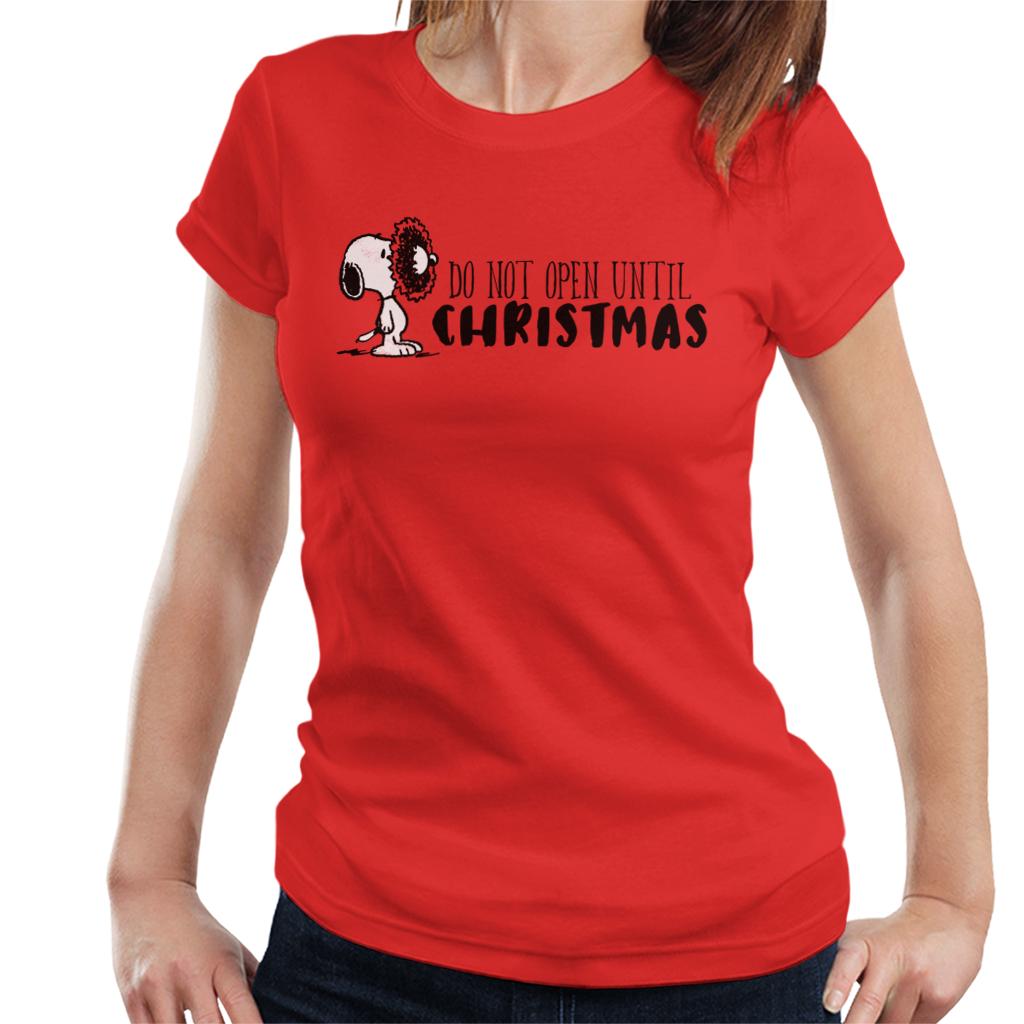 Peanuts Snoopy Holly Wreath On Face Women's T-Shirt product image 6