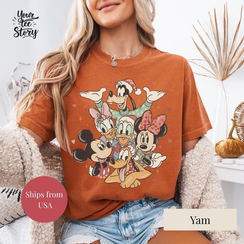 Comfort Colors Valentine Disney Shirt,Mickey Minnie Love Sweatshirt,Cute Pink Cartoon Couple Tee,Romantic Valentine Gift,Disneyland Shirt