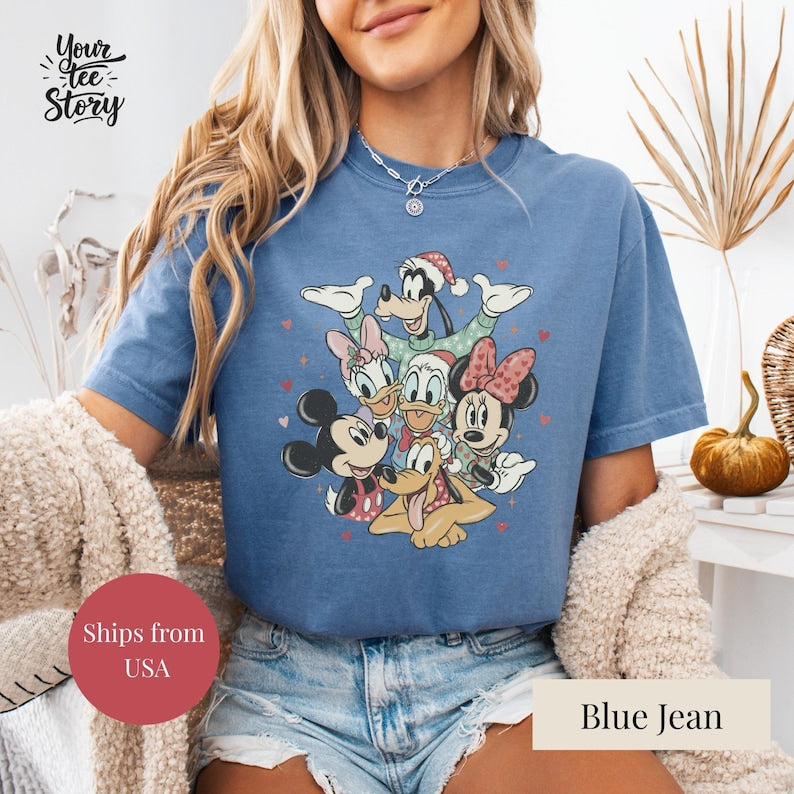 Comfort Colors Valentine Disney Shirt,Mickey Minnie Love Sweatshirt,Cute Pink Cartoon Couple Tee,Romantic Valentine Gift,Disneyland Shirt