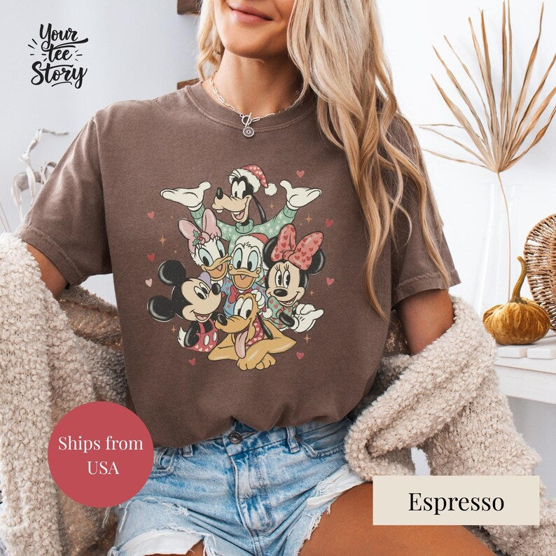 Comfort Colors Valentine Disney Shirt,Mickey Minnie Love Sweatshirt,Cute Pink Cartoon Couple Tee,Romantic Valentine Gift,Disneyland Shirt