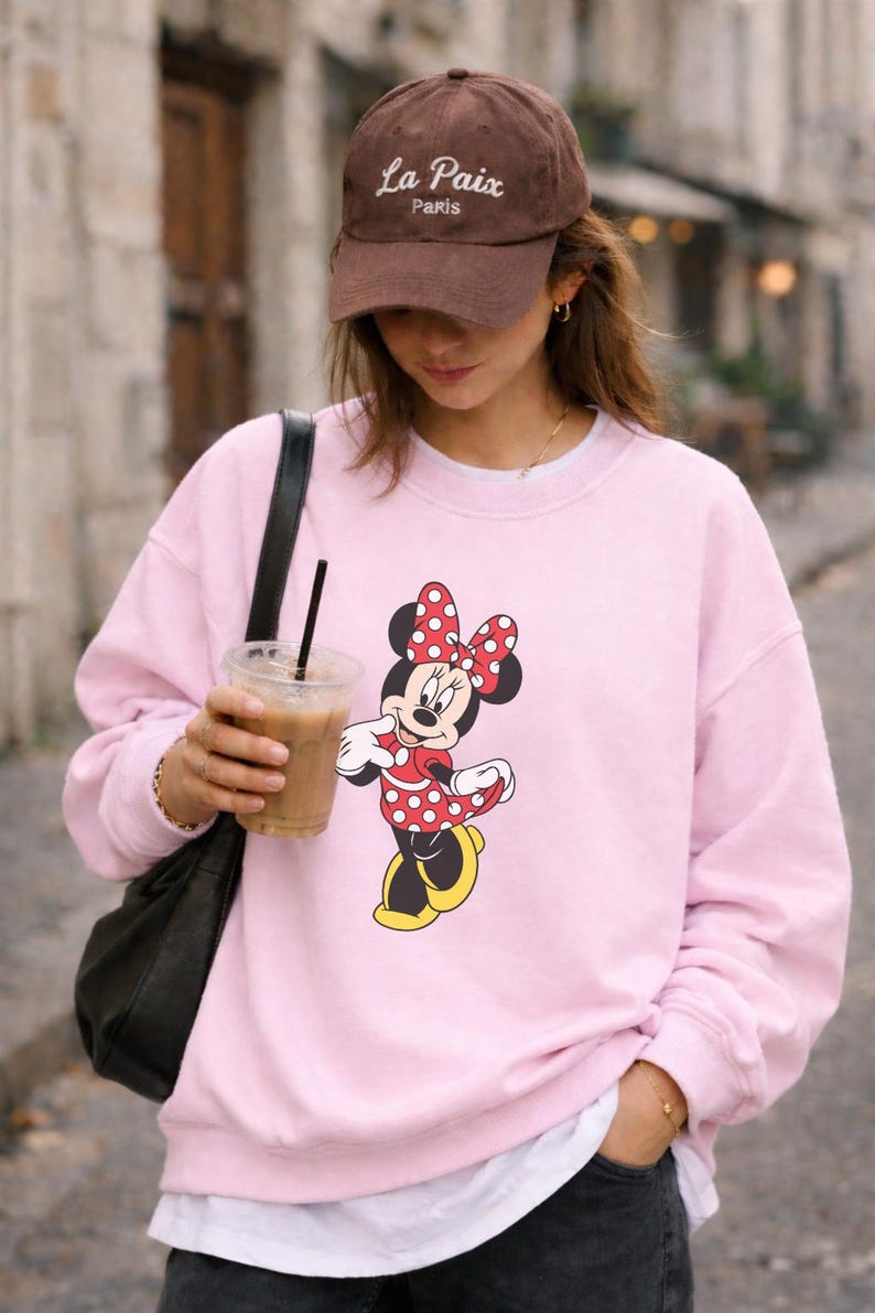 Vintage Minnie Mouse Valentine Shirt, Sweatshirt & Hoodie, Retro Disney Minnie, Valentines Day Gift for Her, Disneyland Outfit