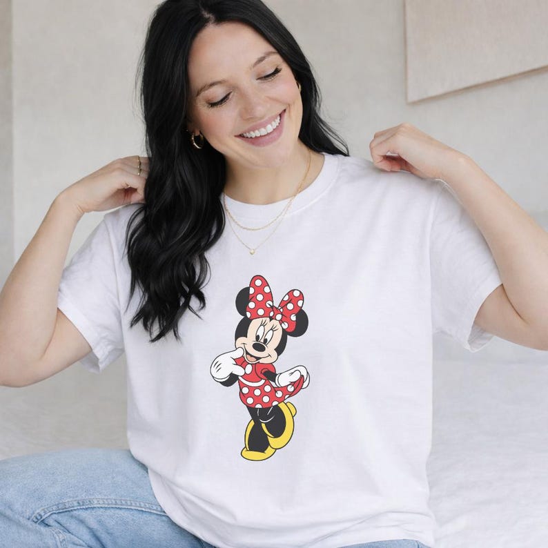 Vintage Minnie Mouse Valentine Shirt, Sweatshirt & Hoodie, Retro Disney Minnie, Valentines Day Gift for Her, Disneyland Outfit